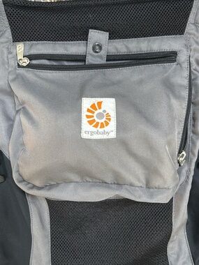 Ergobaby Carrier